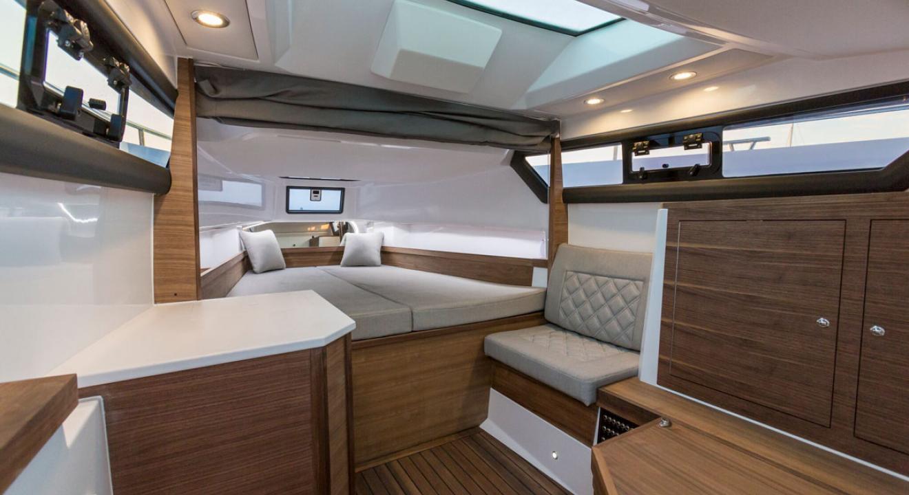 OKTANA, AXOPAR 37 ST BRABUS LINE